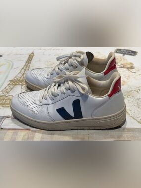 distressed veja sneakers leather women white size 7